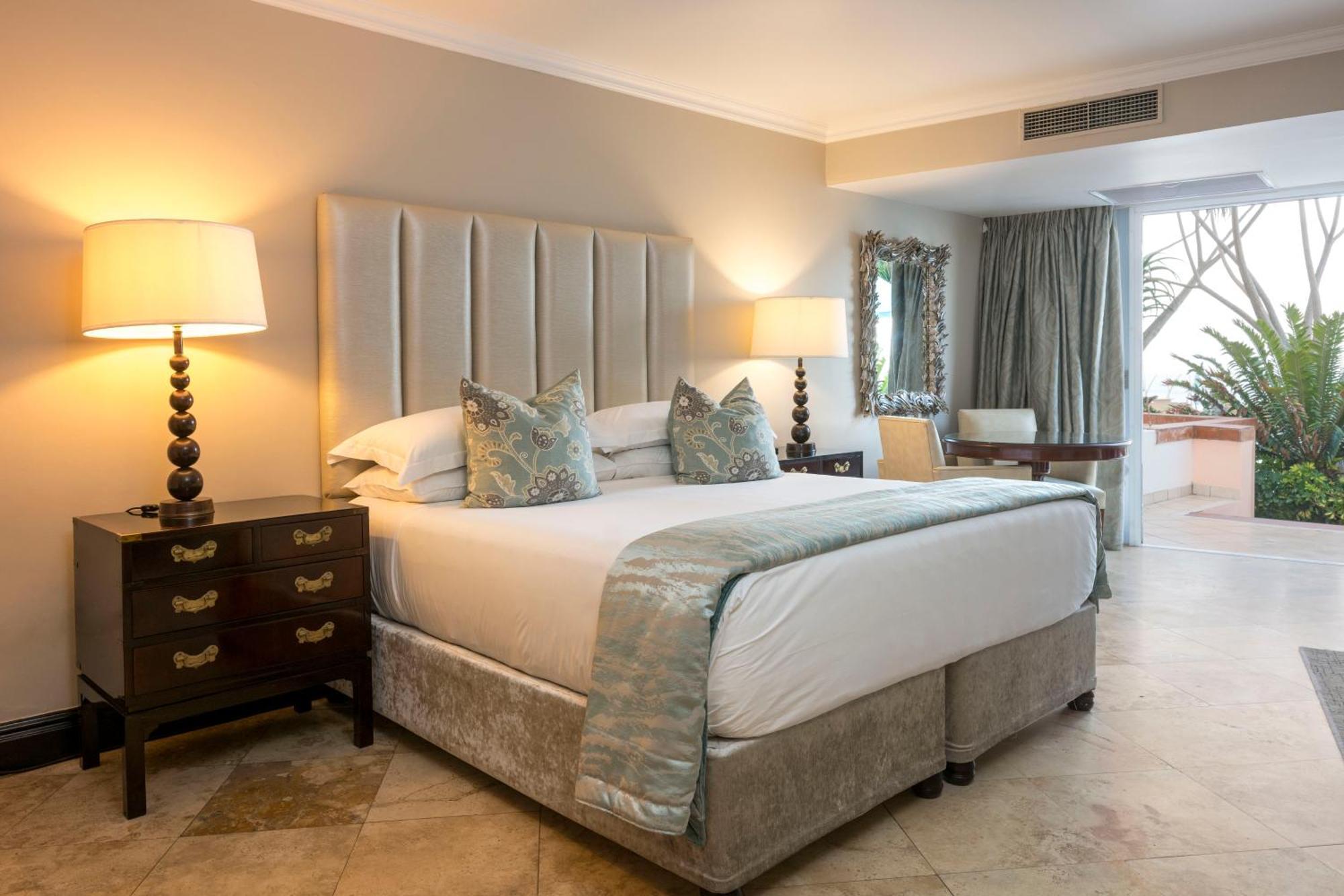 Beverly Hills Durban Ngoại thất bức ảnh A bedroom at the hotel