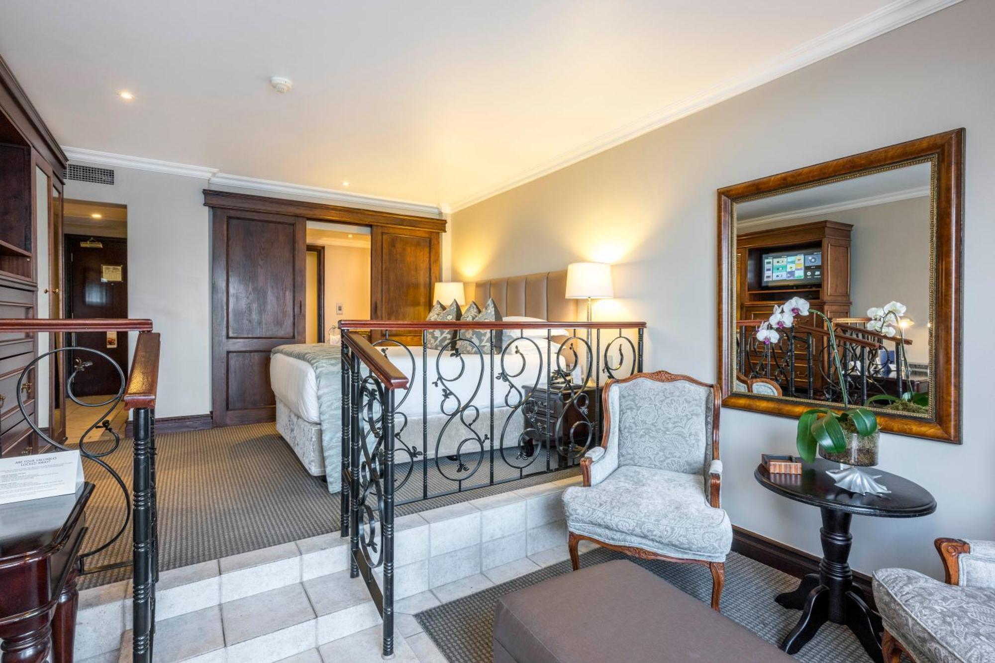 Beverly Hills Durban Ngoại thất bức ảnh A suite at the Cape Heritage