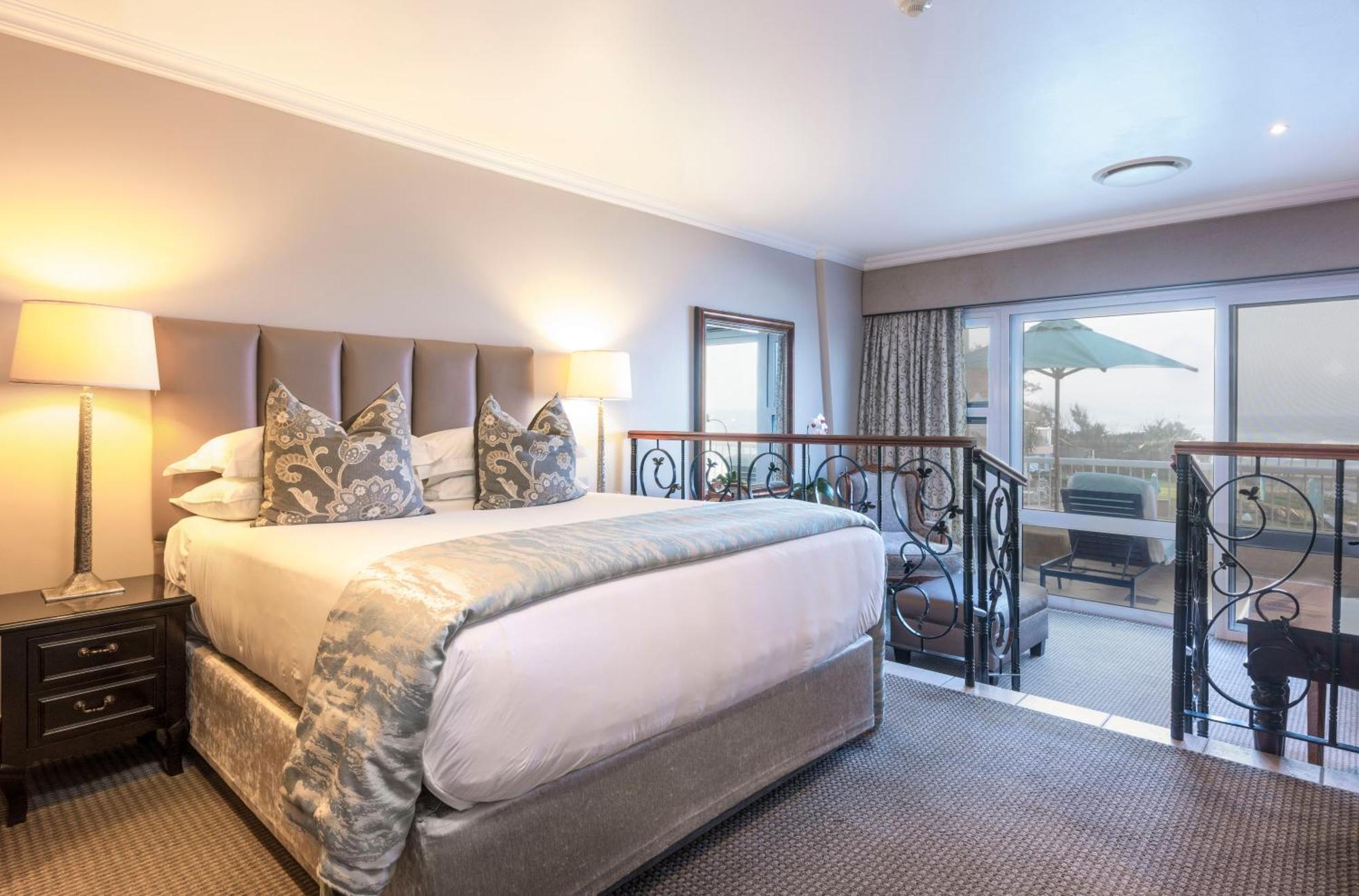 Beverly Hills Durban Ngoại thất bức ảnh A bedroom at the hotel