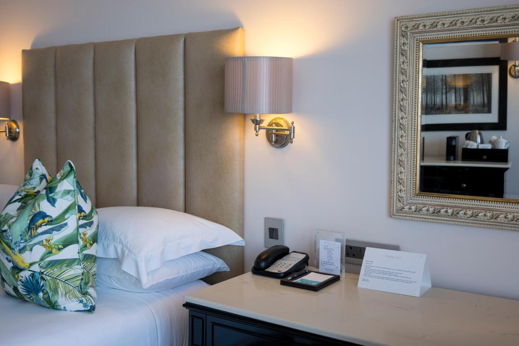 Beverly Hills Durban Ngoại thất bức ảnh A room at the hotel