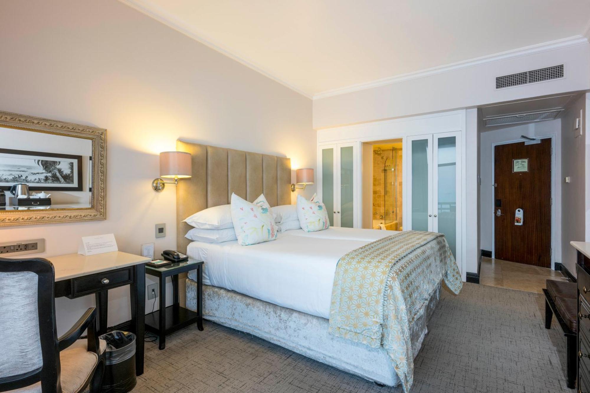 Beverly Hills Durban Ngoại thất bức ảnh A room at the hotel