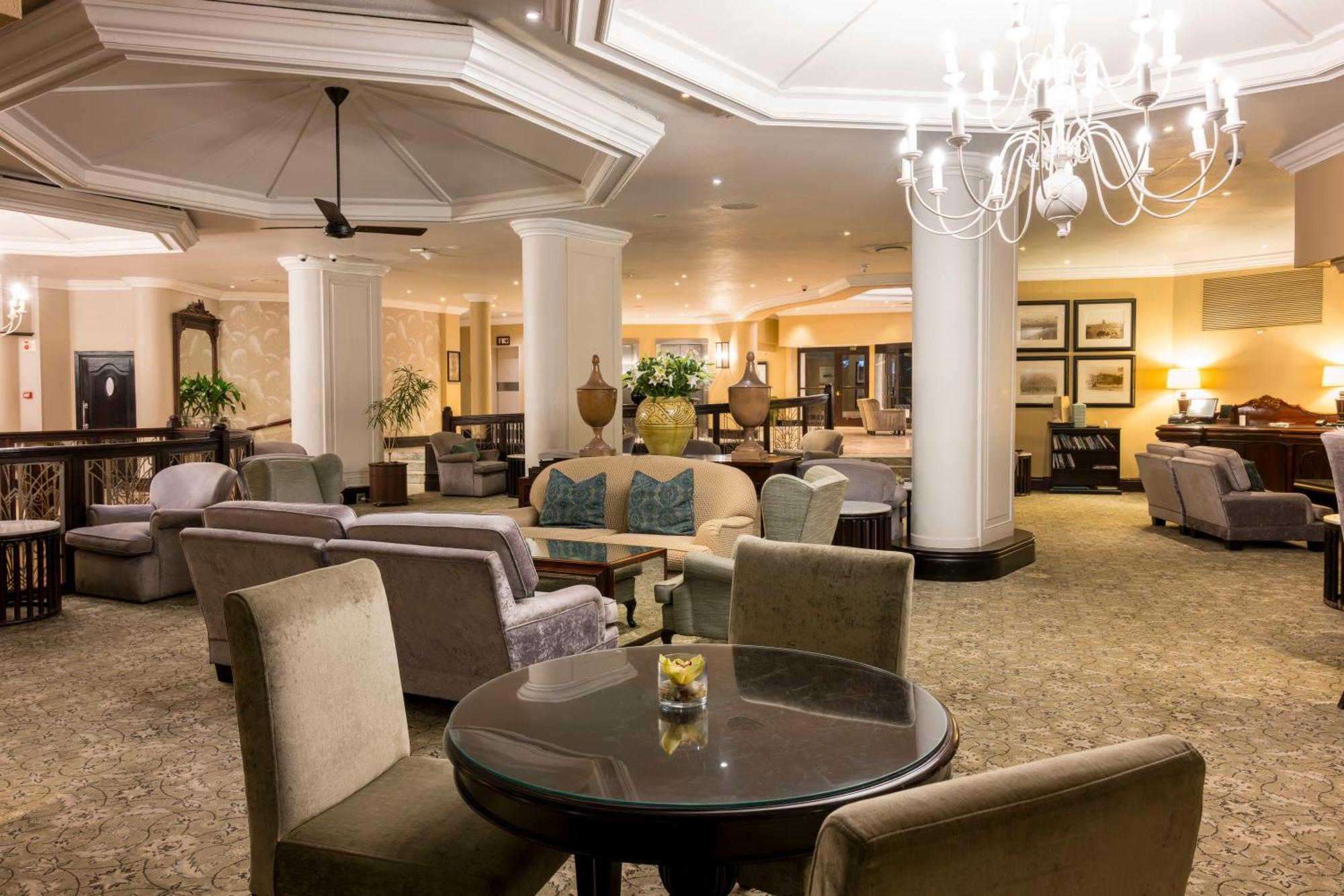 Beverly Hills Durban Ngoại thất bức ảnh The interior of the hotel