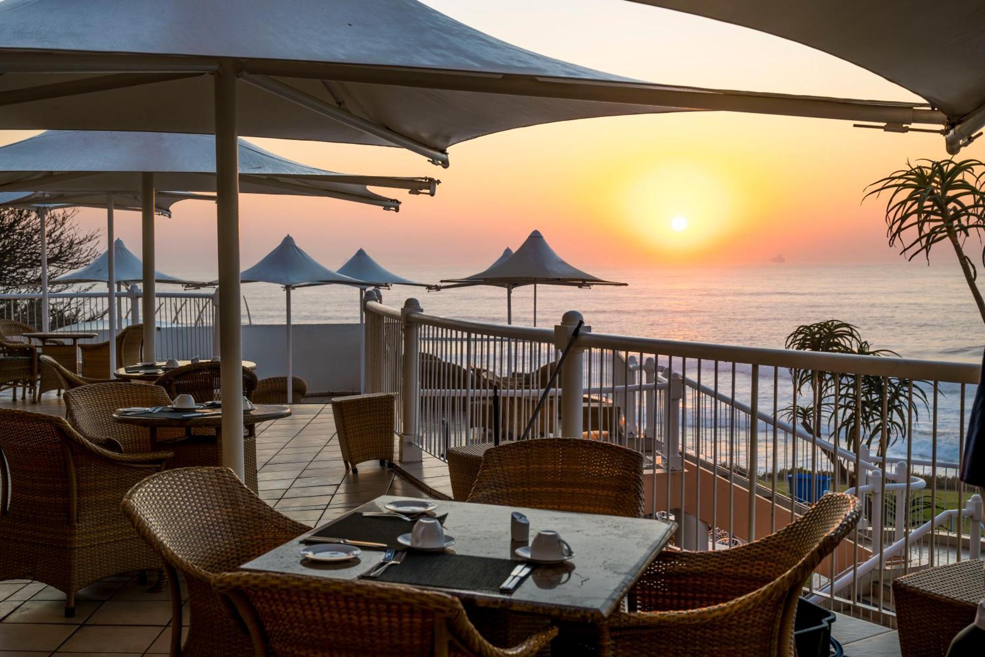 Beverly Hills Durban Ngoại thất bức ảnh Sunset at the Cape of Good Hope